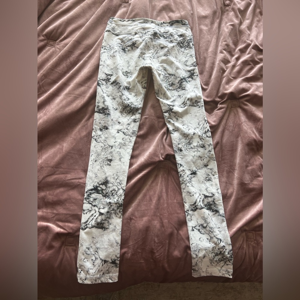 Varley white/black marble yoga leggings with white mesh - Medium